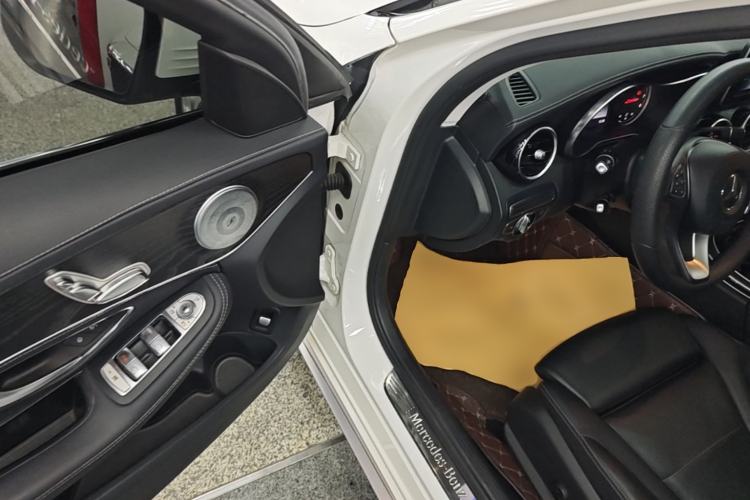 Used Mercedes-Benz C-Class 2015 Restyled C 180 L Sport Edition Driver Seat