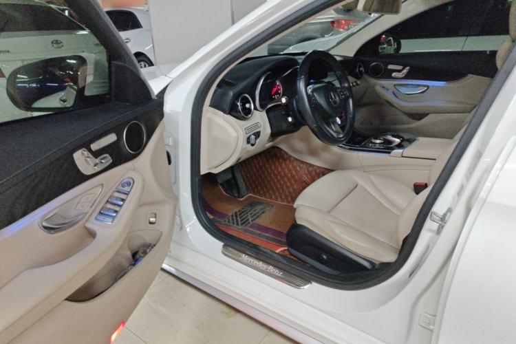 Used Mercedes-Benz C-Class 2015 C 200 L 4MATIC Sport Edition Driver Seat