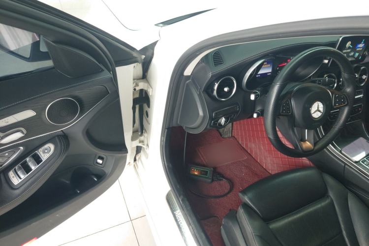 Used Mercedes-Benz C-Class 2015 Revised C 200 L Sport Edition Driver Seat