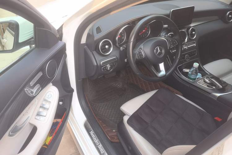 Used Mercedes-Benz C-Class 2015 Revised C 200 L Sport Edition Driver Seat