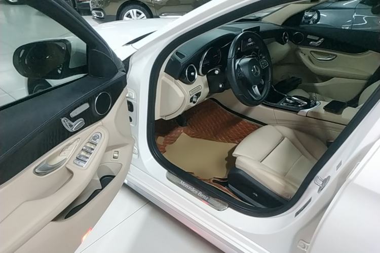 Used Mercedes-Benz C-Class 2015 C 200 L Sport Edition Driver Seat