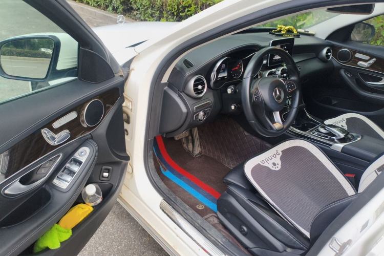 Used Mercedes-Benz C-Class 2015 C 200 L Driver Seat