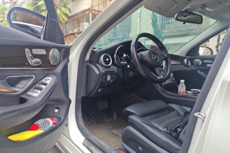 Used Mercedes-Benz C-Class 2015 Facelift C 200 L Driver Seat