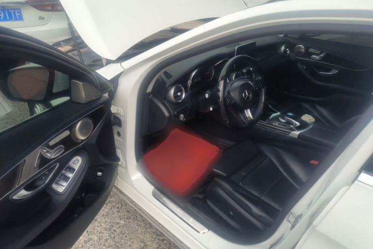 Used Mercedes-Benz C-Class 2015 C 200 L Driver Seat