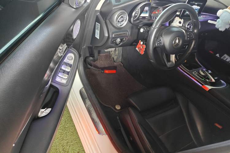Used Mercedes-Benz C-Class 2015 C 200 station wagon Driver Seat