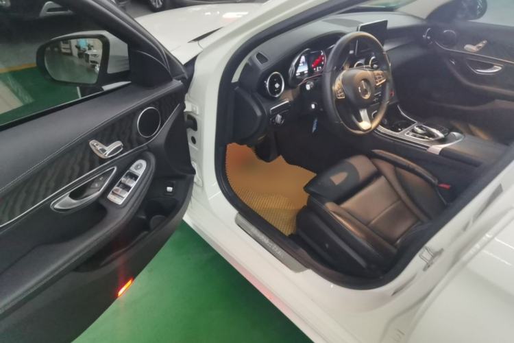 Used Mercedes-Benz C-Class 2015 C 180 L Sport Edition Driver Seat