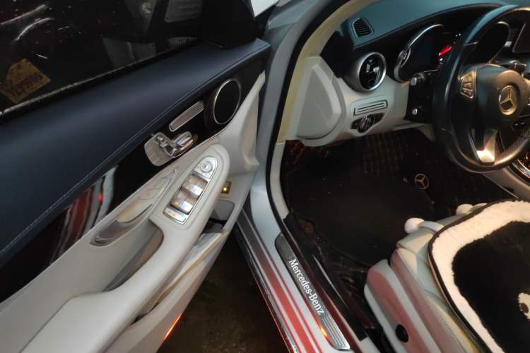 Used Mercedes-Benz C-Class 2015 C 200 L 4MATIC Driver Seat
