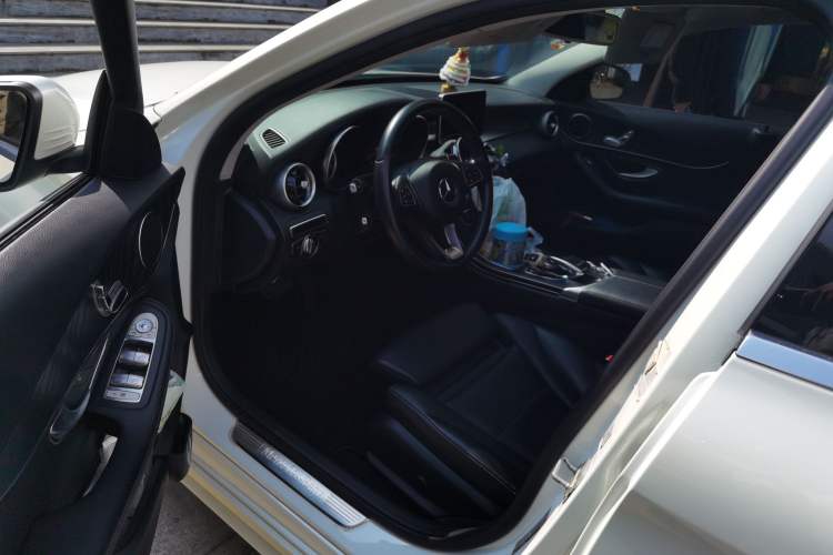 Used Mercedes-Benz C-Class 2015 C 200 station wagon Driver Seat