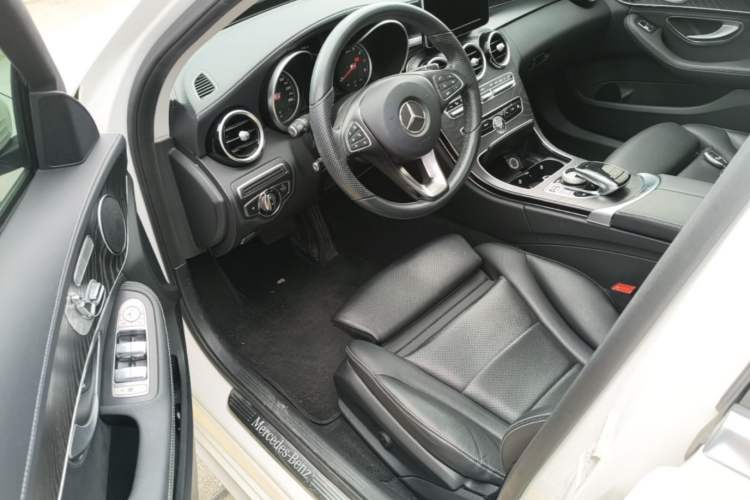 Used Mercedes-Benz C-Class 2015 C 200 L 4MATIC Sport Edition Driver Seat