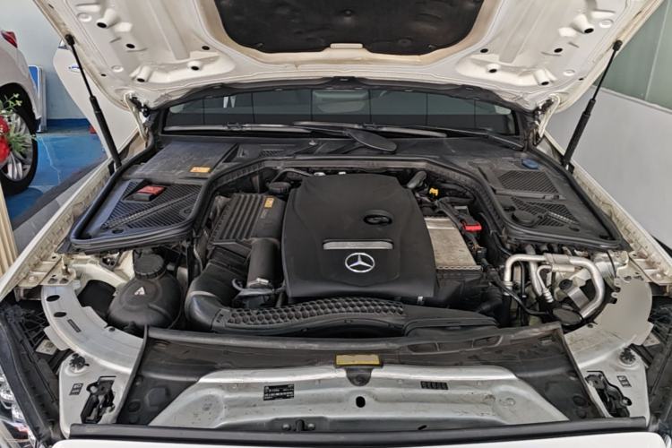 Used Mercedes-Benz C-Class 2015 C 260 L Sport Edition Engine Bay