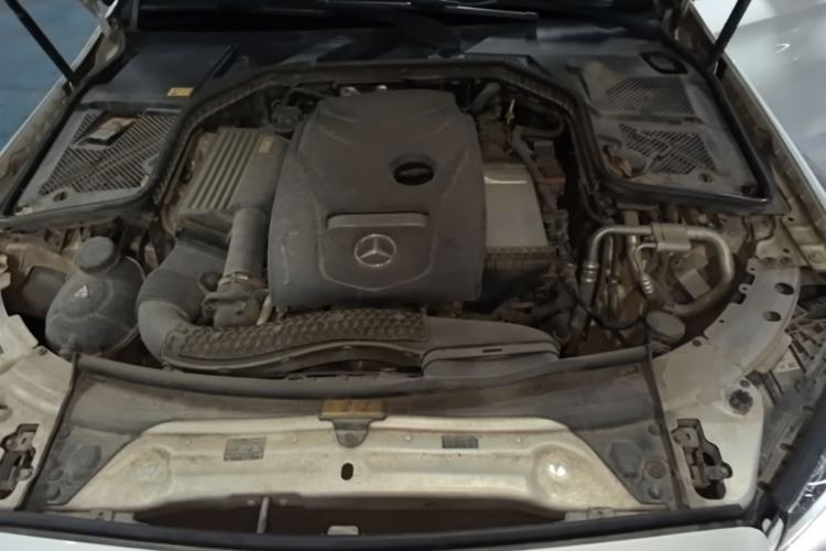 Used Mercedes-Benz C-Class 2015 C 200 L Sport Edition Engine Bay