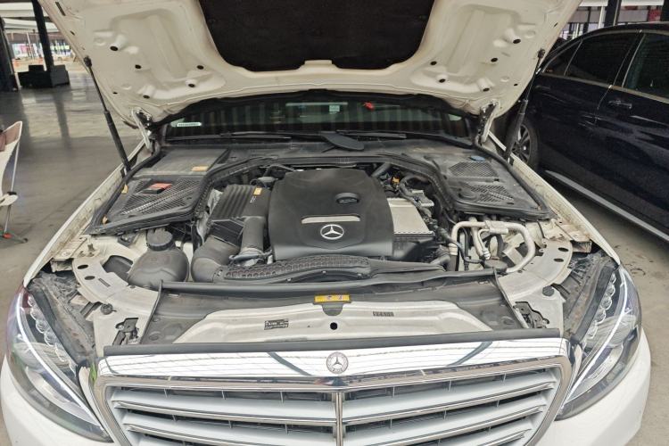 Used Mercedes-Benz C-Class 2015 Facelift C 200 L Engine Bay