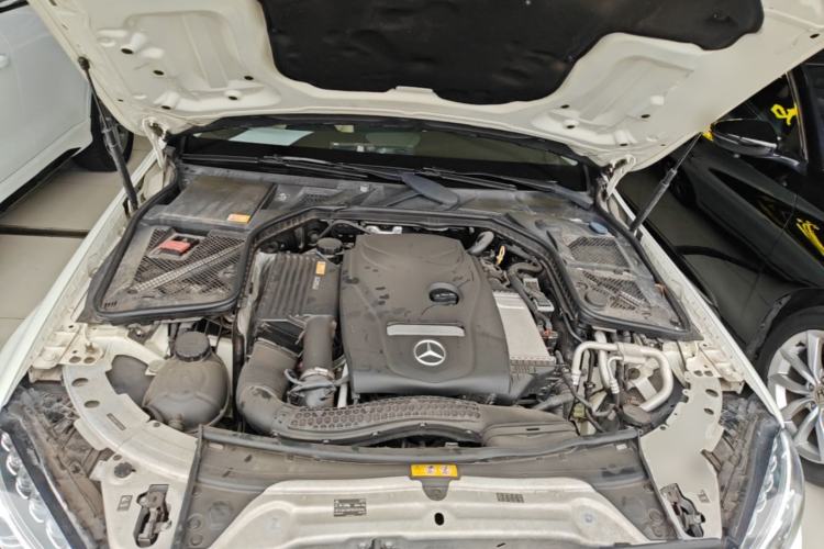 Used Mercedes-Benz C-Class 2015 C 300 L Engine Bay