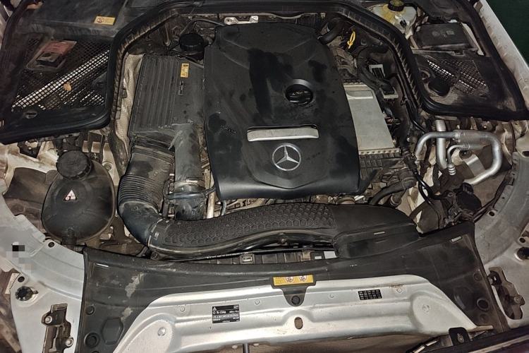 Used Mercedes-Benz C-Class 2015 C 200 L Engine Bay
