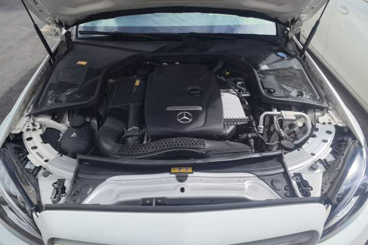 Used Mercedes-Benz C-Class 2015 C 200 station wagon Engine Bay