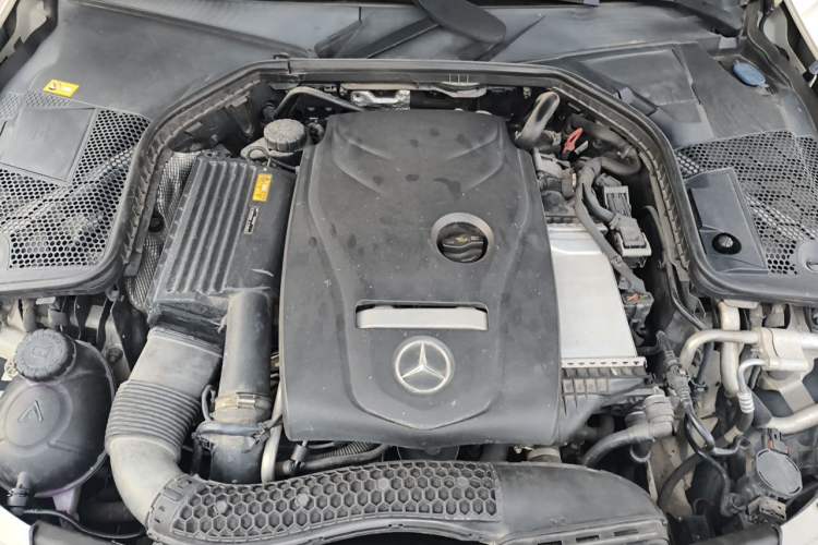 Used Mercedes-Benz C-Class 2015 Restyled C 180 L Sport Edition Engine Bay