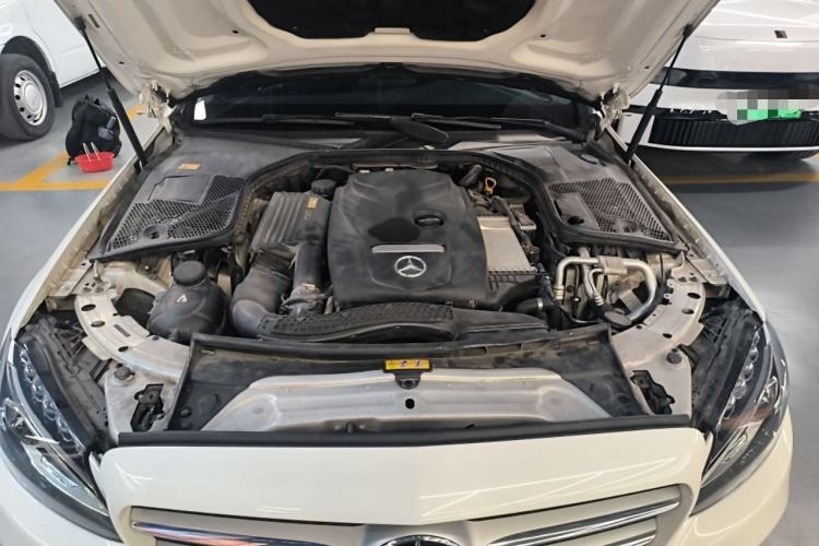 Used Mercedes-Benz C-Class 2015 C 200 station wagon Engine Bay