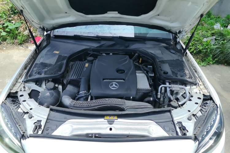 Used Mercedes-Benz C-Class 2015 C 200 station wagon Engine Bay
