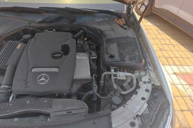 Used Mercedes-Benz C-Class 2015 C 200 Sport Edition Engine Bay Left