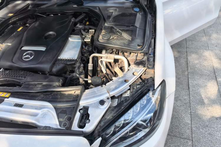 Used Mercedes-Benz C-Class 2015 C 200 Sport Edition Engine Bay Left
