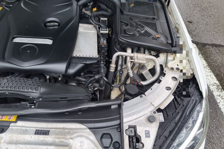 Used Mercedes-Benz C-Class 2015 C 200 L 4MATIC Sport Edition Engine Bay Left