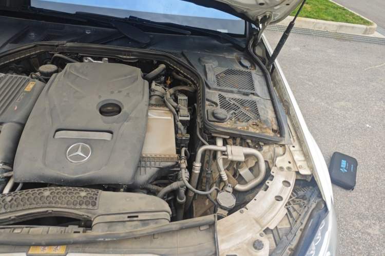 Used Mercedes-Benz C-Class 2015 Revised C 200 L Sport Edition Engine Bay Left