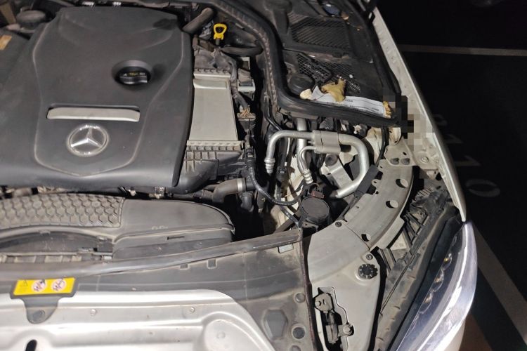 Used Mercedes-Benz C-Class 2015 C 200 station wagon Engine Bay Left