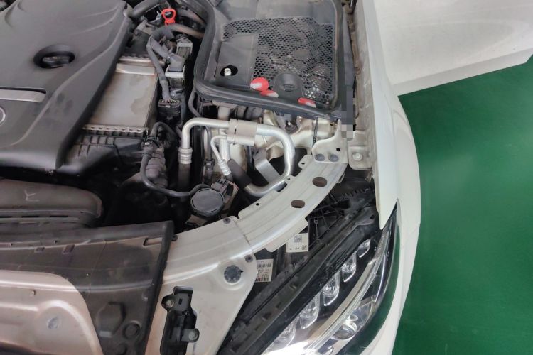 Used Mercedes-Benz C-Class 2015 Restyled C 180 L Sport Edition Engine Bay Left
