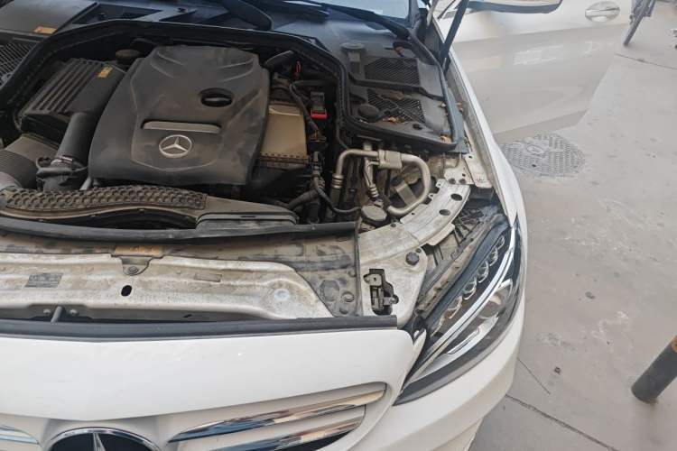 Used Mercedes-Benz C-Class 2015 C 180 L Sport Edition Engine Bay Left