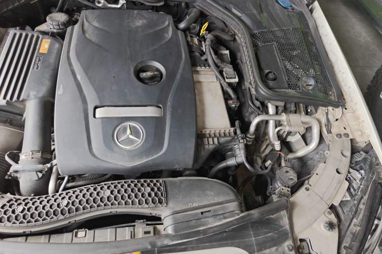 Used Mercedes-Benz C-Class 2015 Revised C 200 L Sport Edition Engine Bay Left