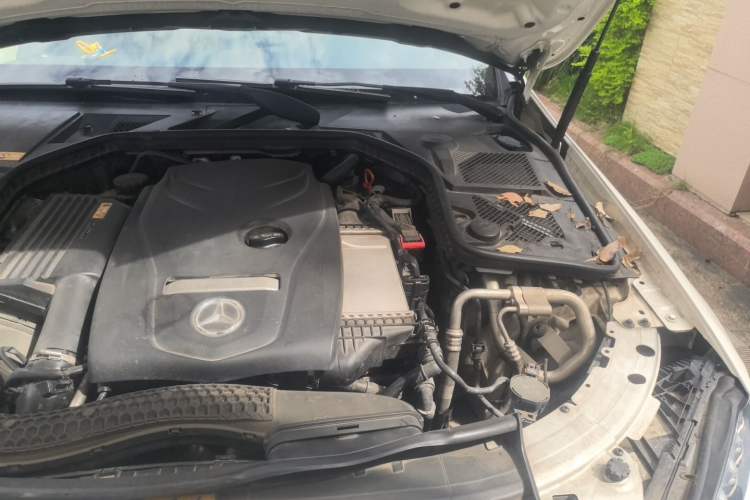 Used Mercedes-Benz C-Class 2015 C 180 L Sport Edition Engine Bay Left