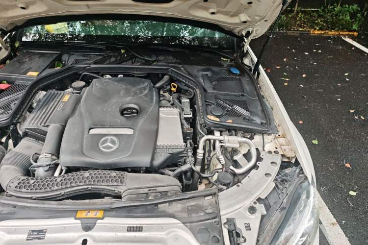 Used Mercedes-Benz C-Class 2015 C 300 Sport Edition Engine Bay Left