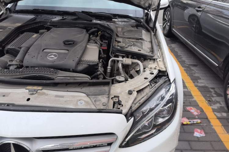 Used Mercedes-Benz C-Class 2015 C 260 L Sport Edition Engine Bay Left