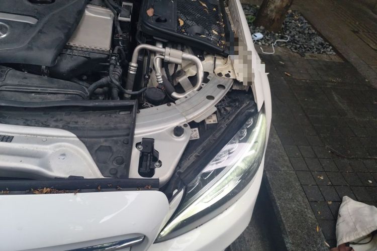 Used Mercedes-Benz C-Class 2015 Revised C 200 L Sport Edition Engine Bay Left