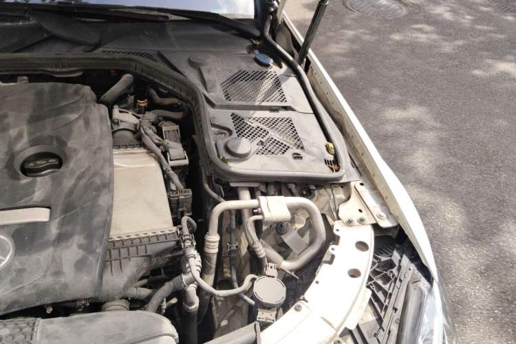 Used Mercedes-Benz C-Class 2015 Revised C 200 L Sport Edition Engine Bay Left
