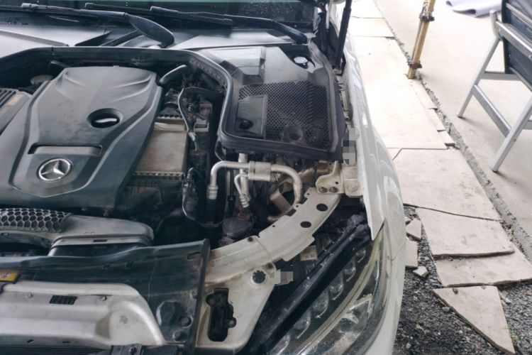 Used Mercedes-Benz C-Class 2015 Revised C 200 L Sport Edition Engine Bay Left