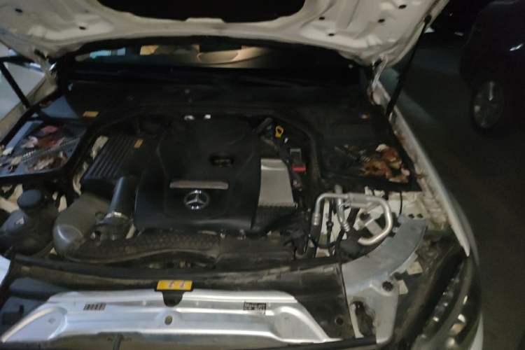 Used Mercedes-Benz C-Class 2015 C 200 L Sport Edition Engine Bay Left