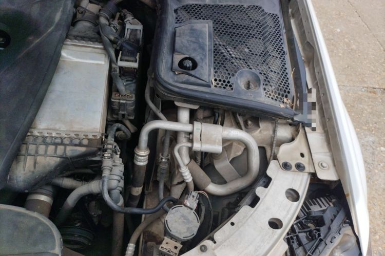 Used Mercedes-Benz C-Class 2015 Revised C 200 L Sport Edition Engine Bay Left