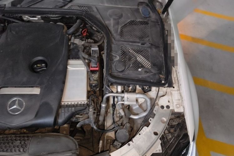 Used Mercedes-Benz C-Class 2015 C 180 L Engine Bay Left
