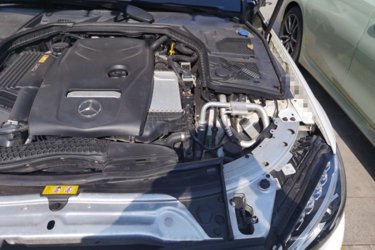 Used Mercedes-Benz C-Class 2015 C 200 station wagon Engine Bay Left