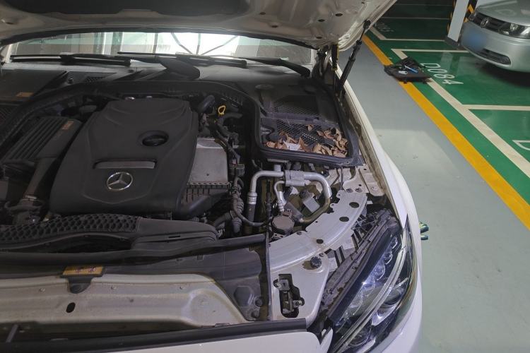 Used Mercedes-Benz C-Class 2015 C 200 Sport Edition 4MATIC Engine Bay Left