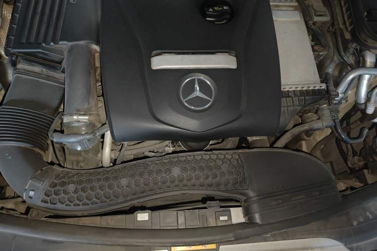 Used Mercedes-Benz C-Class 2015 Revised C 200 L Sport Edition Engine Bay