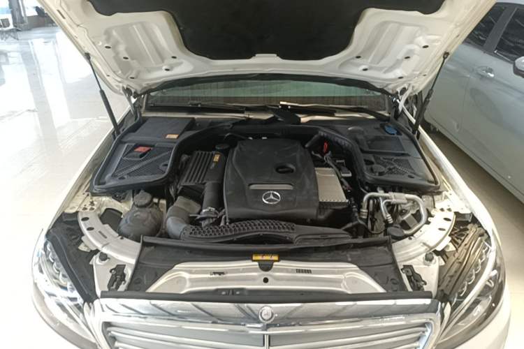 Used Mercedes-Benz C-Class 2015 Facelift C 180 L Engine Bay