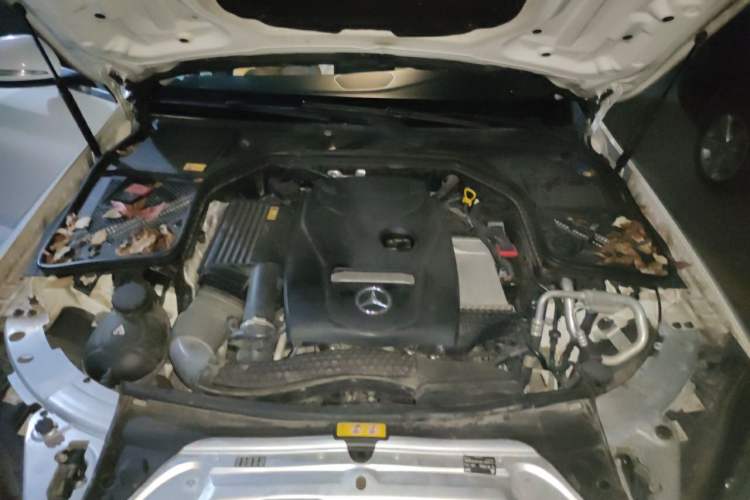 Used Mercedes-Benz C-Class 2015 C 200 L Sport Edition Engine Bay