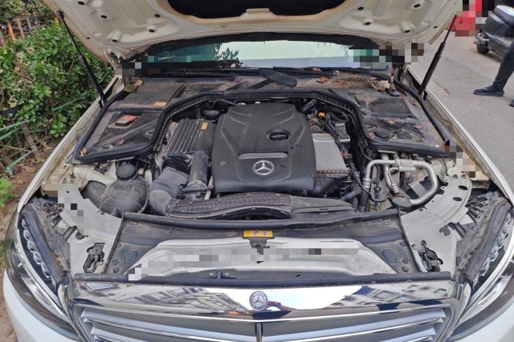 Used Mercedes-Benz C-Class 2015 Facelift C 200 L Engine Bay