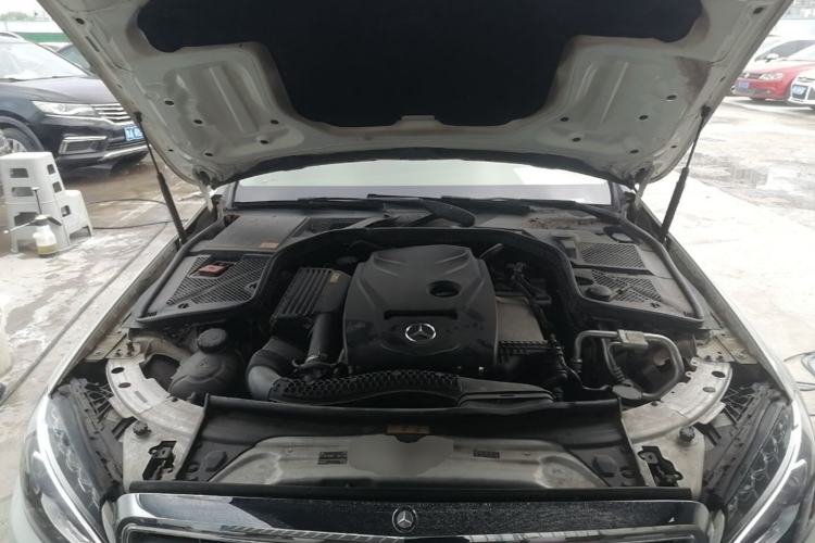 Used Mercedes-Benz C-Class 2015 Facelift C 200 L Engine Bay