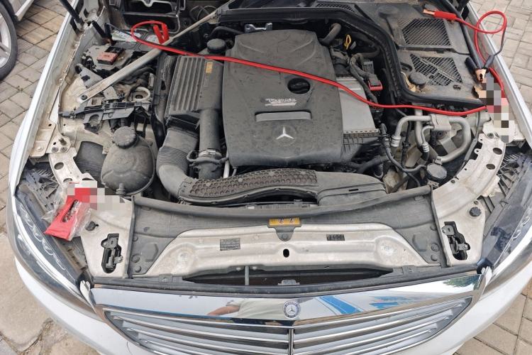 Used Mercedes-Benz C-Class 2015 C 200 L Engine Bay
