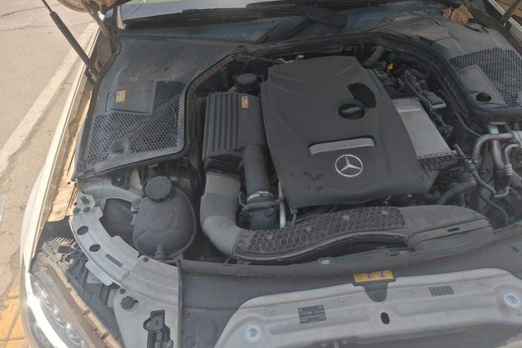 Used Mercedes-Benz C-Class 2015 C 200 Sport Edition Engine Bay Right