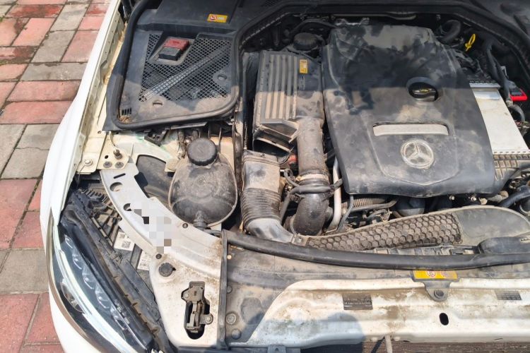 Used Mercedes-Benz C-Class 2015 C 200 L Sport Edition Engine Bay Right