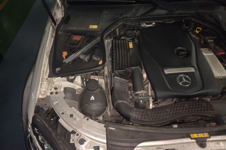 Used Mercedes-Benz C-Class 2015 C 260 L Sport Edition Engine Bay Right